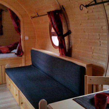 Camping De La Pelouse Jaulny Δωμάτιο φωτογραφία