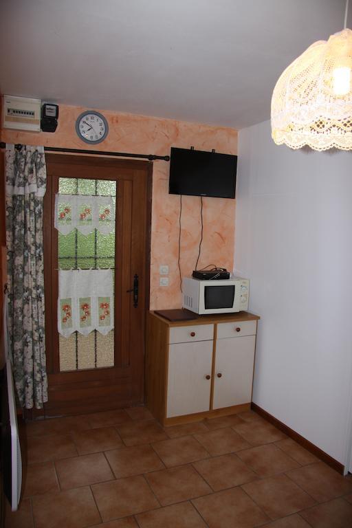 Camping De La Pelouse Jaulny Δωμάτιο φωτογραφία